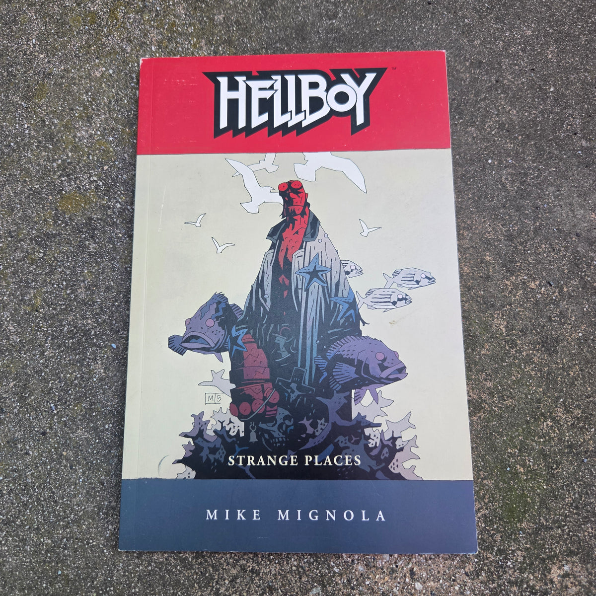 Hellboy: Strange Places - Mike Mignola